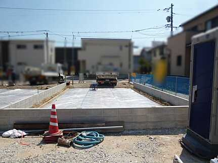 呉市広中新開3丁目の前面道路含む現地写真