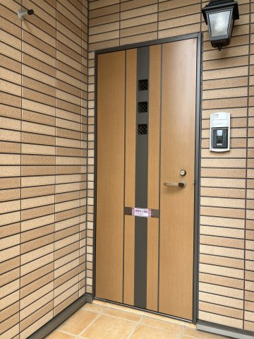 コート ベルフィオーレの玄関