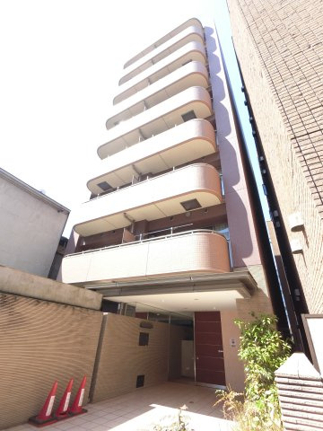 セザン新町の外観