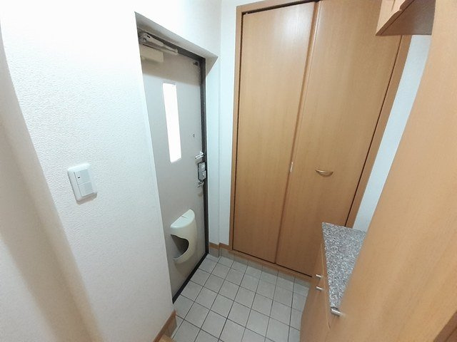 フォンテーヌの玄関|収納もある玄関です