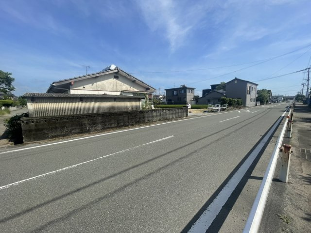 郡築一番町土地の前面道路含む現地写真