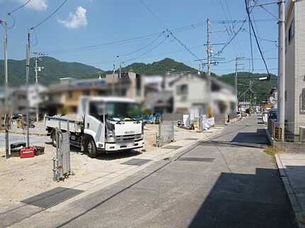 呉市広中新開3丁目の前面道路含む現地写真