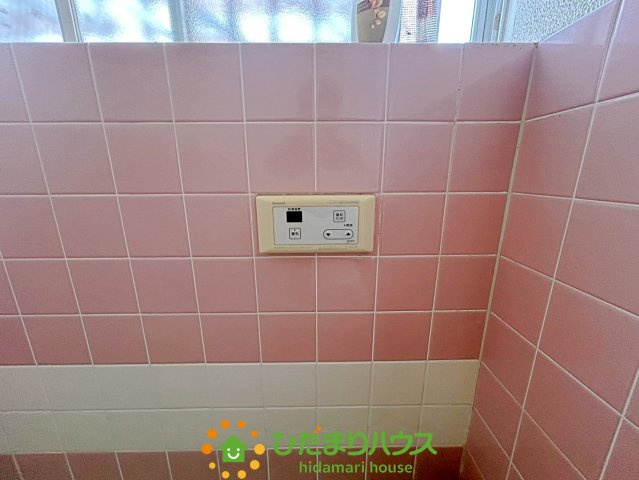 久喜市菖蒲町新堀　中古一戸建ての発電・温水設備