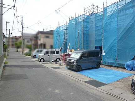 呉市広中新開3丁目の前面道路含む現地写真