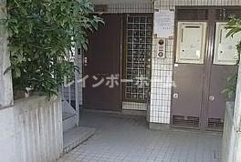 サンウィロー和光のエントランス