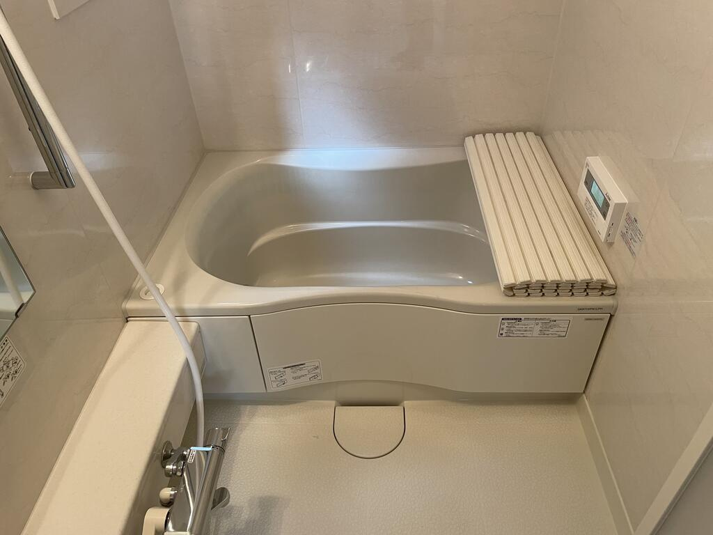 竹園町貸家の浴室