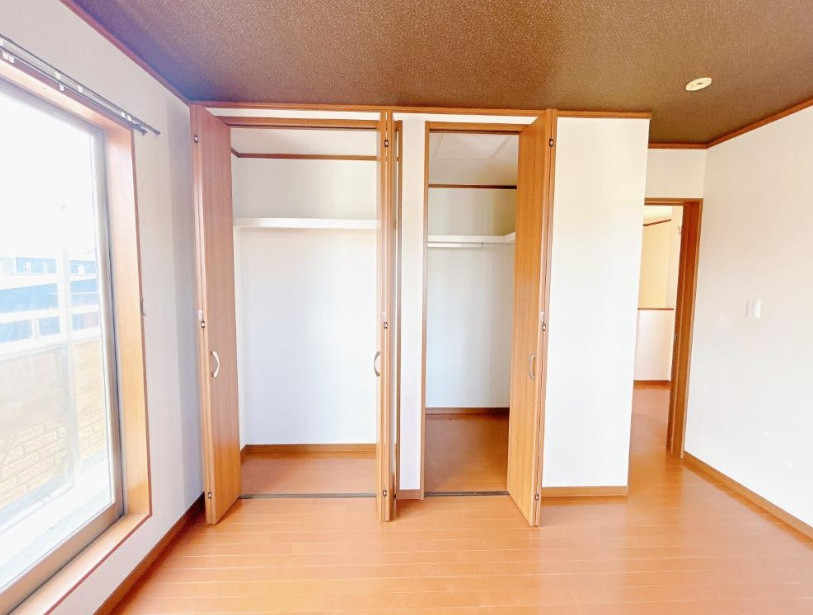 成田市西三里塚の収納