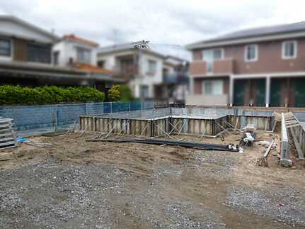 呉市広中新開3丁目の前面道路含む現地写真
