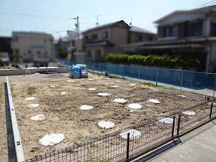 呉市広中新開3丁目の前面道路含む現地写真