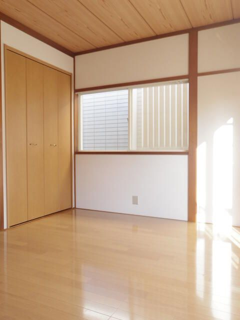 アートハウスの洋室