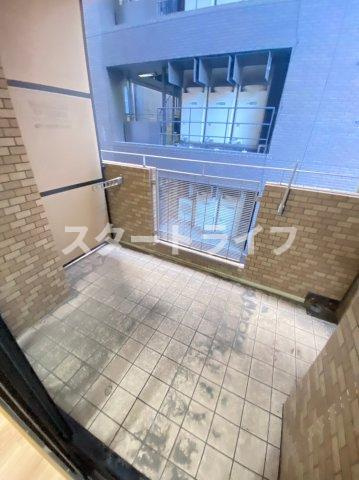 大阪市淀川区宮原２丁目の賃貸マンションのバルコニー
