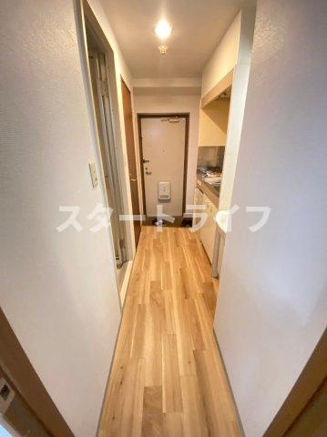 大阪市淀川区宮原２丁目の賃貸マンションの玄関