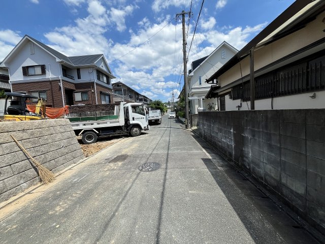 【その他】 | 福岡市東区香椎台2丁目　1号棟（全1棟）【仲介手数料無料・0円】 | 現地写真。前面道路です。