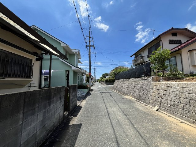 【その他】 | 福岡市東区香椎台2丁目　1号棟（全1棟）【仲介手数料無料・0円】 | 現地写真。前面道路です。