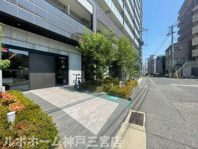 エスリード神戸大倉山ヒルズのエントランス