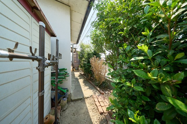 東野4丁目の中古のおうち　松山市東野4丁目の庭|お庭も活用できます