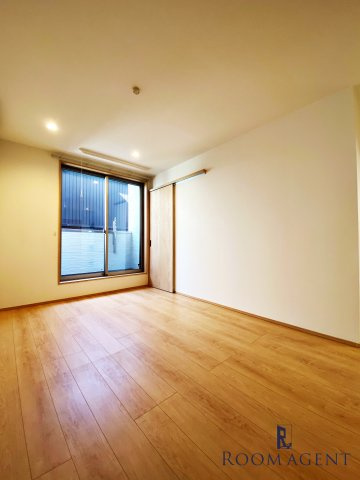 GRANDTIC緑の内装