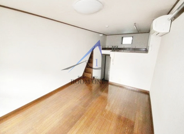メゾンダルブルの居間・リビング|洋室のお部屋です。