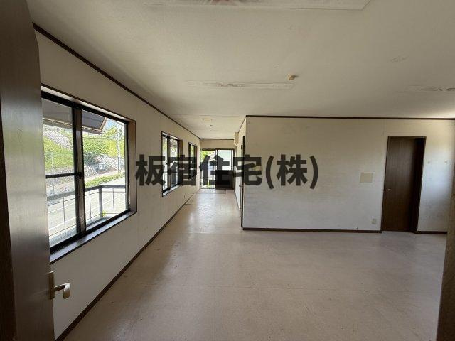  | 白川台１丁目ロードサイドテナント