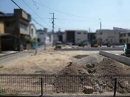 呉市広中新開3丁目の前面道路含む現地写真