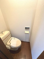 シャワー機能付きトイレ完備
