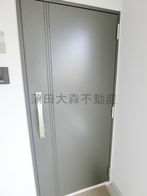 Weave Base OMORIの玄関