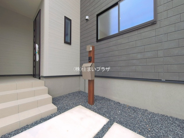 仲介手数料無料）津島市新開町　１号棟の玄関|落ち着いた玄関です