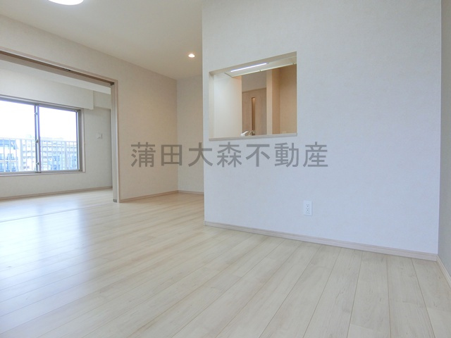 Weave Base OMORIの居間・リビング