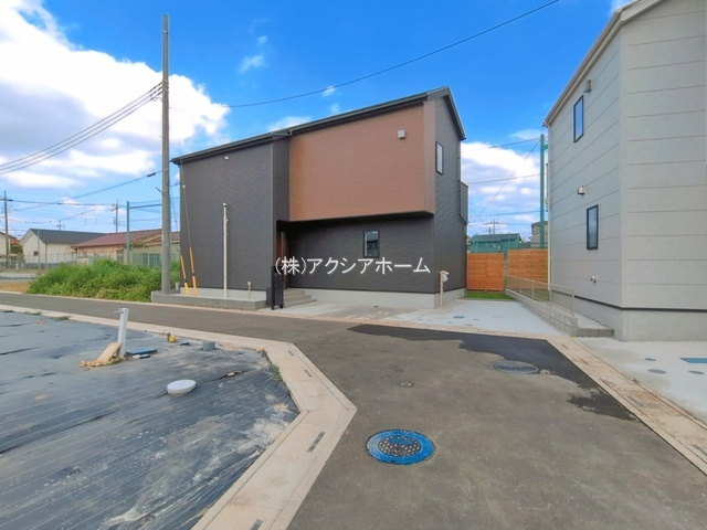 入間市東藤沢6丁目・全19棟　新築一戸建　7号棟の前面道路含む現地写真|2026年8月4日撮影