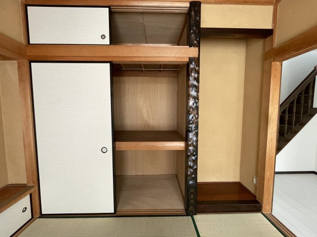 東金市宿　中古住宅の収納