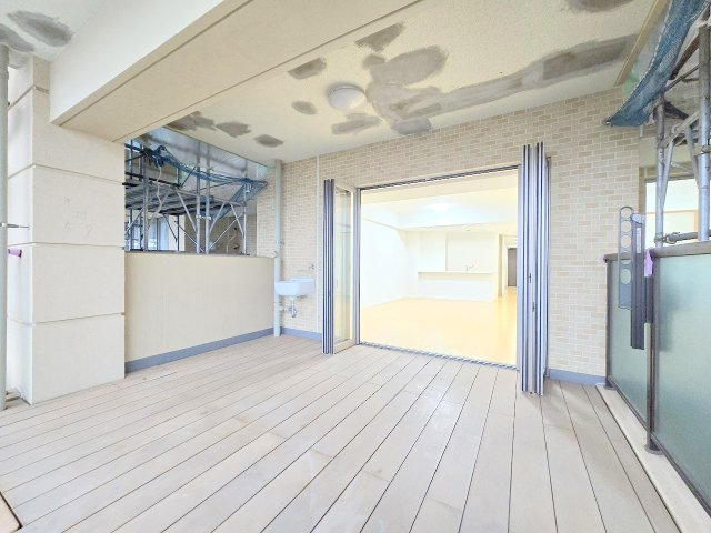 ヴェレーナ青梅新町のバルコニー