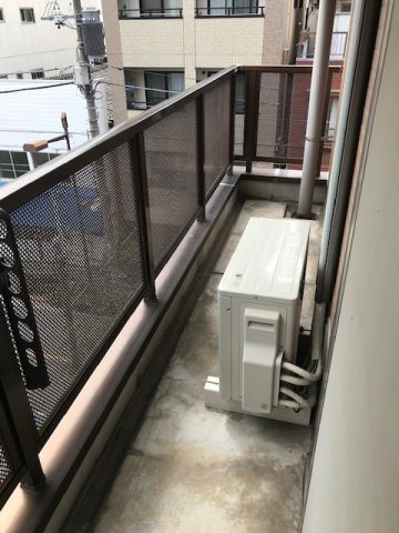 ペリグリンアパートメントのバルコニー