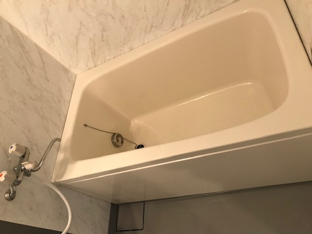 ペリグリンアパートメントの浴室