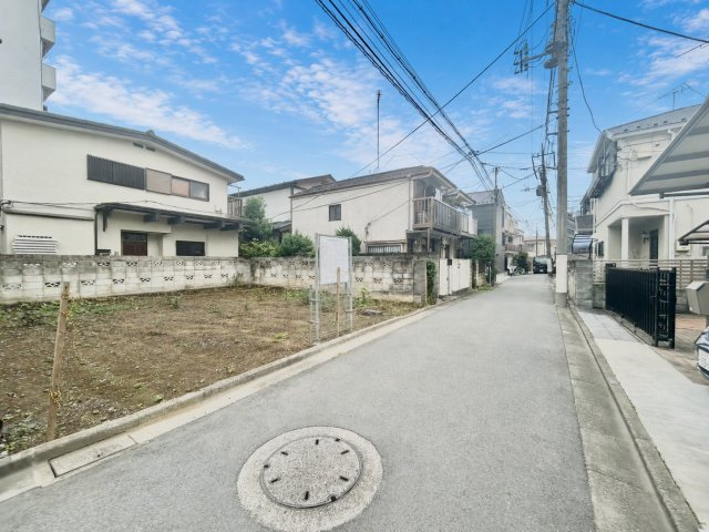 杉並区阿佐谷北1丁目　建築条件付き売地の前面道路含む現地写真|現地写真（2026.06.22撮影）

現地ご見学希望・資料請求などお気軽にお問い合わせ下さい！
03-5990-5201