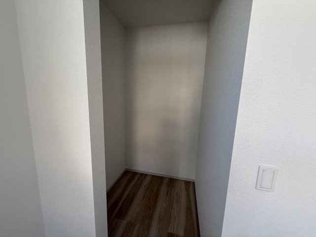富士見１丁目　新築戸建の収納|洋室6.3帖収納