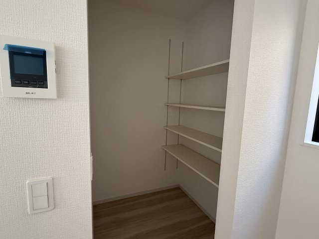 富士見１丁目　新築戸建の収納|パントリー