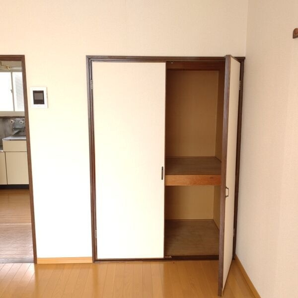スカイタウンヨシダA棟の収納