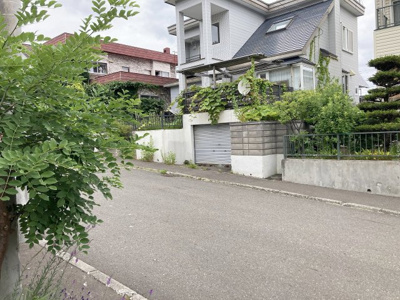 【前面道路含む現地写真】 | 西区福井2丁目　更地渡し土地 | 敷地内からの前面の様子♪