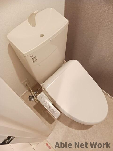 ニコリヴⅡのトイレ|温水洗浄便座