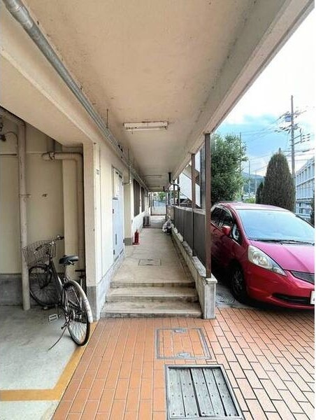 石山古都ハウスのエントランス