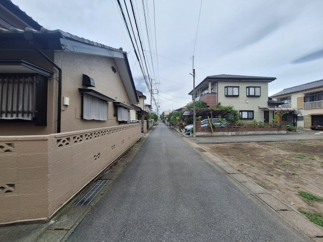 高崎市飯塚町売土地の前面道路含む現地写真