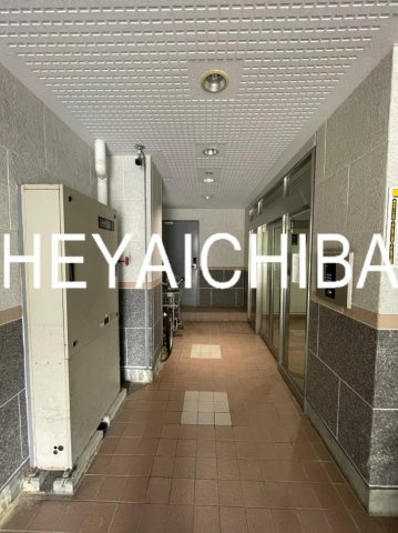 三恵中田パレスのエントランス
