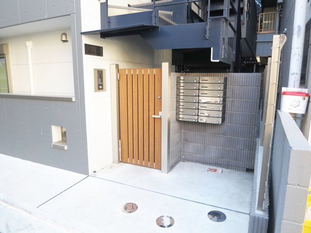 ネオヴィータ新小岩のエントランス|入口はこちらからです。