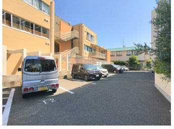 【駐車場】