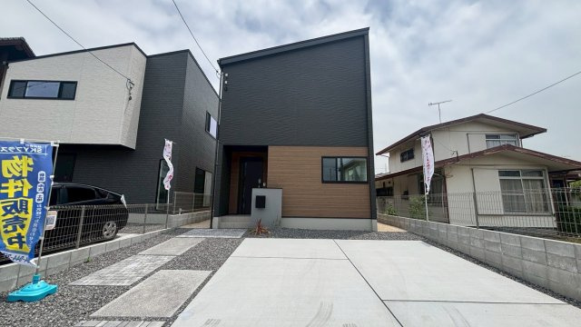 幕山台8丁目2号棟の外観