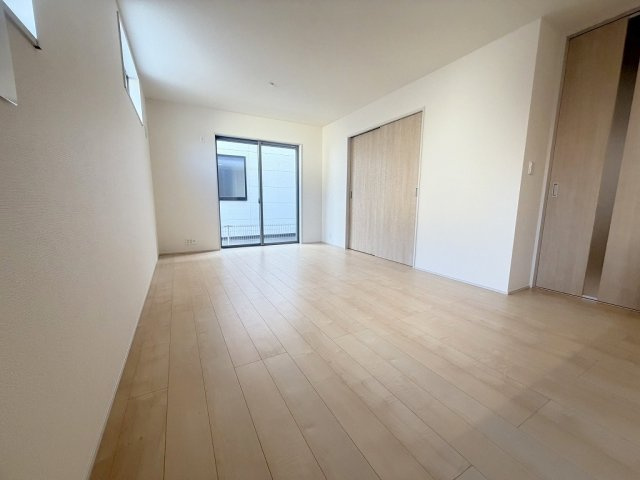 三郷市東町　新築戸建　全2棟　1号棟の居間・リビング|同施工会社の参考写真になります。