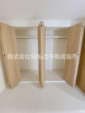 プレジデント東大阪第4棟の収納|たっぷりとした収納スペースです