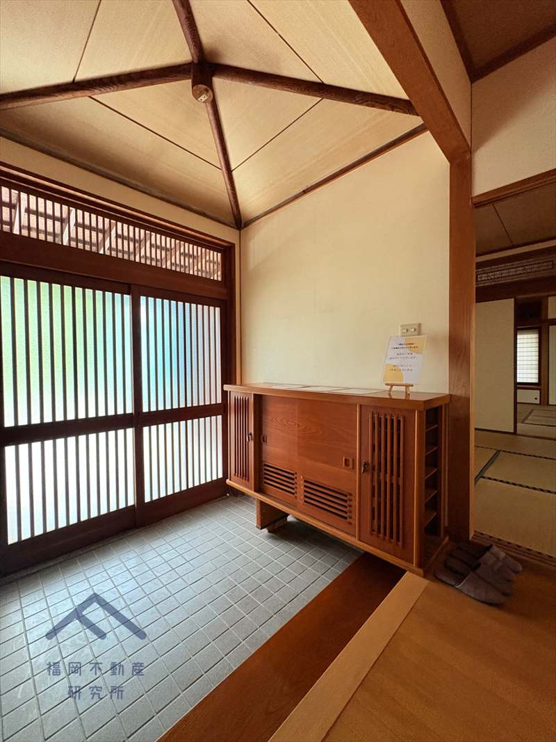 早良区早良４丁目　戸建ての玄関