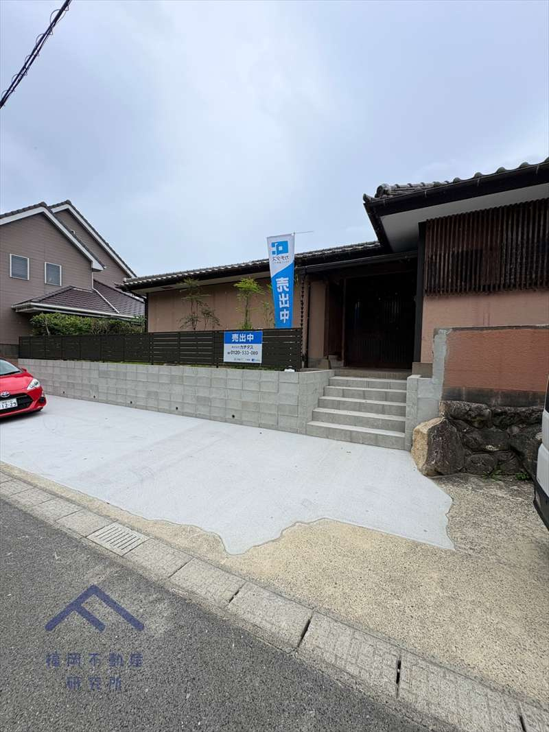 早良区早良４丁目　戸建ての駐車場