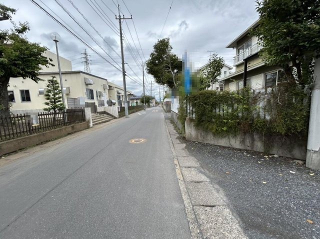 ひたちなか市大字田彦　中古戸建の前面道路含む現地写真